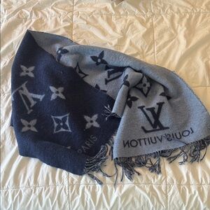Louis Vuitton Reversible Monogram Scarf - Navy & Light Gray